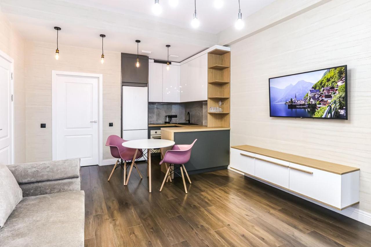 Double Skyhouse Exclusive Apartments 基希讷乌 外观 照片