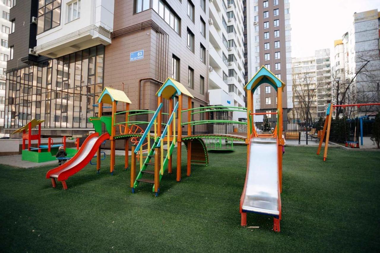 Double Skyhouse Exclusive Apartments 基希讷乌 外观 照片