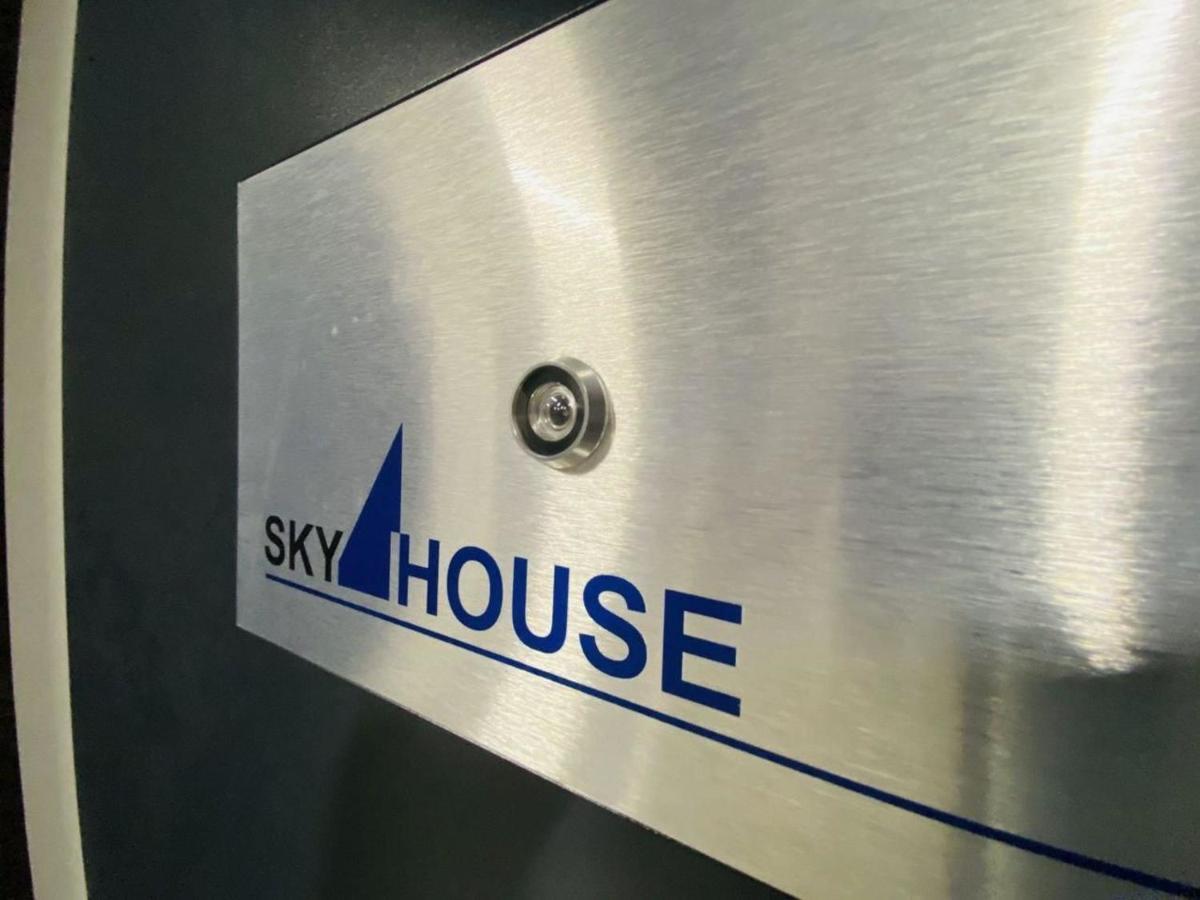 Double Skyhouse Exclusive Apartments 基希讷乌 外观 照片