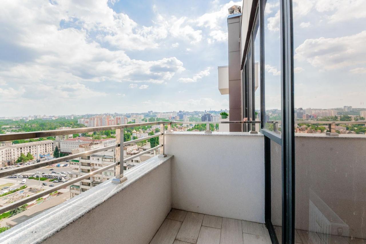 Double Skyhouse Exclusive Apartments 基希讷乌 外观 照片