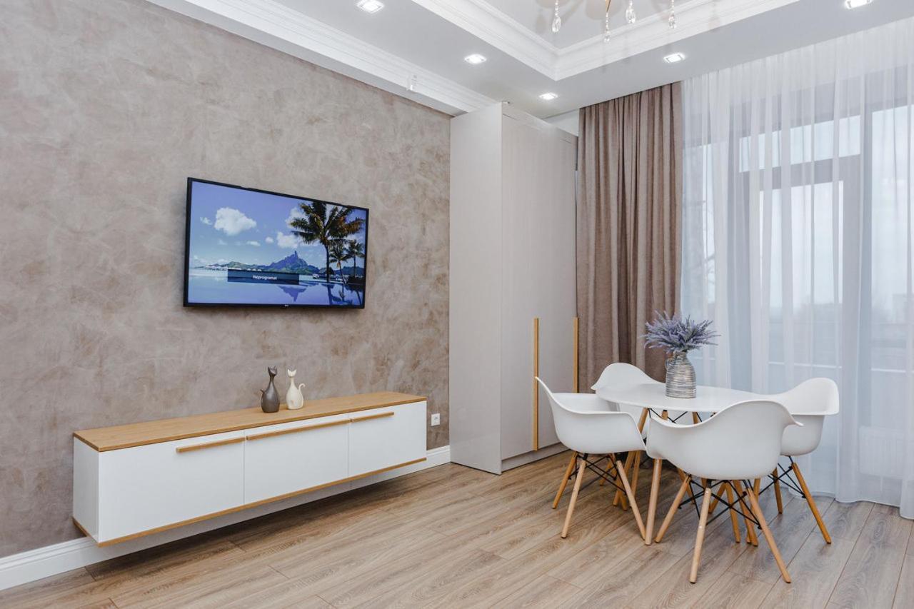 Double Skyhouse Exclusive Apartments 基希讷乌 外观 照片