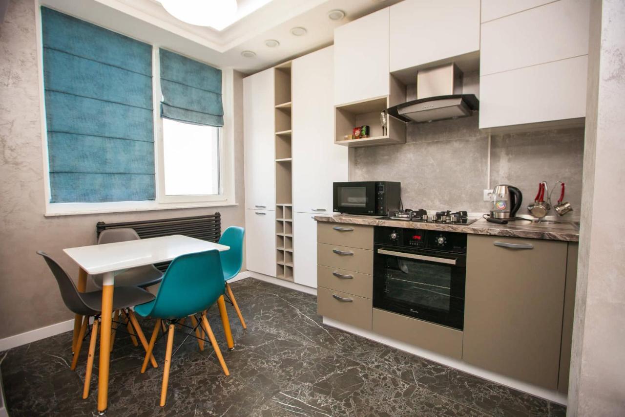 Double Skyhouse Exclusive Apartments 基希讷乌 外观 照片
