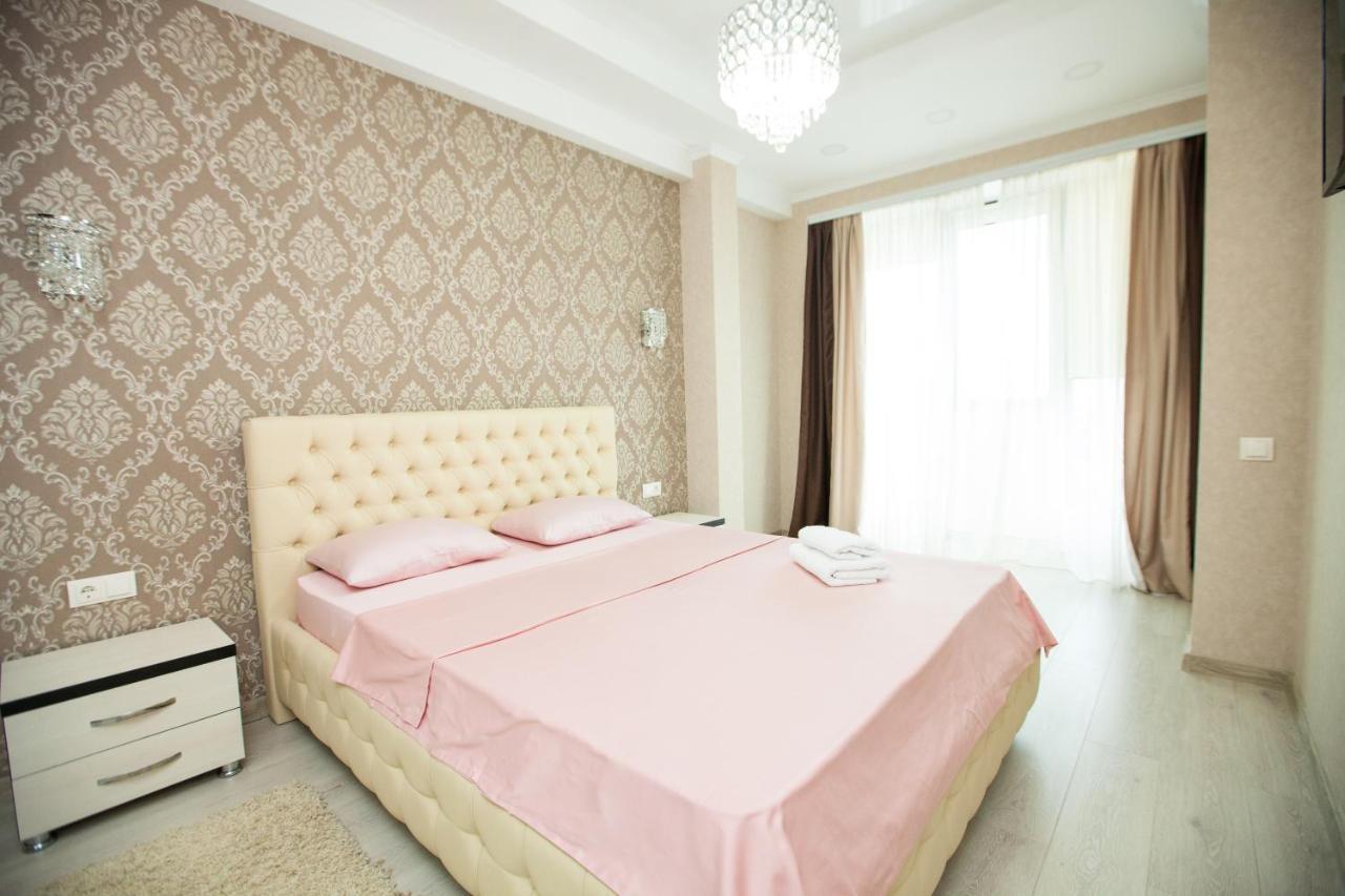 Double Skyhouse Exclusive Apartments 基希讷乌 外观 照片