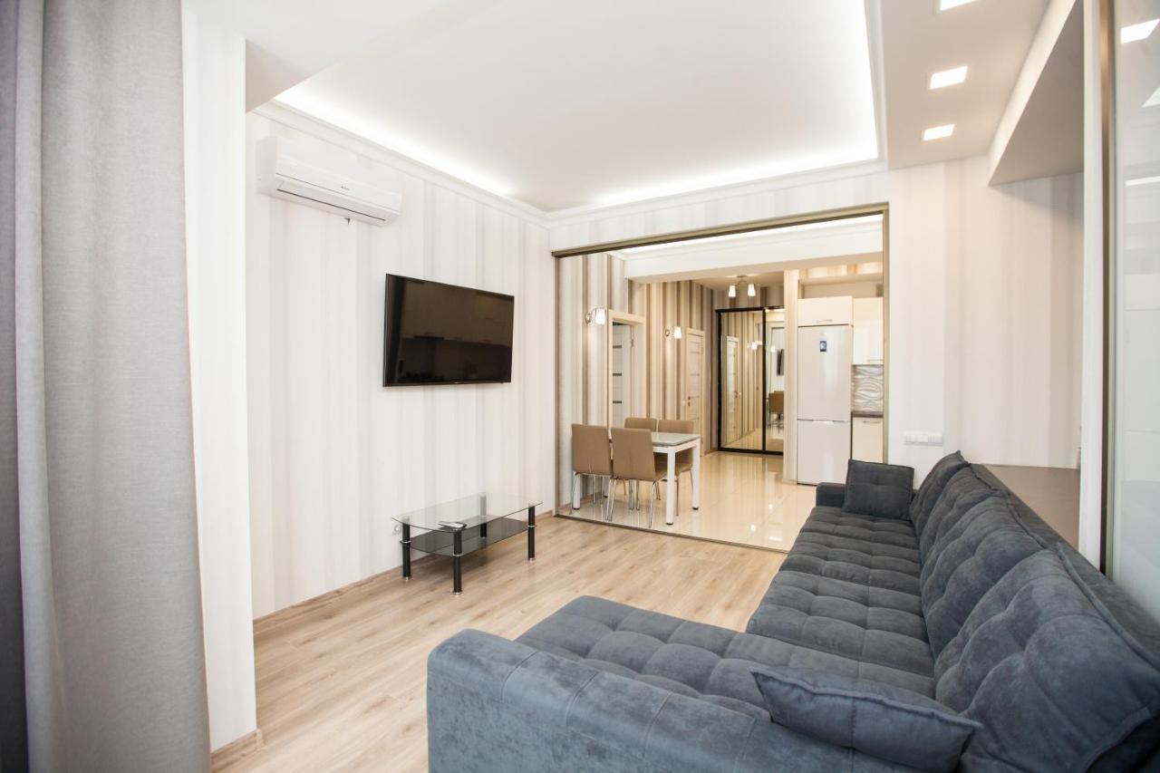 Double Skyhouse Exclusive Apartments 基希讷乌 外观 照片